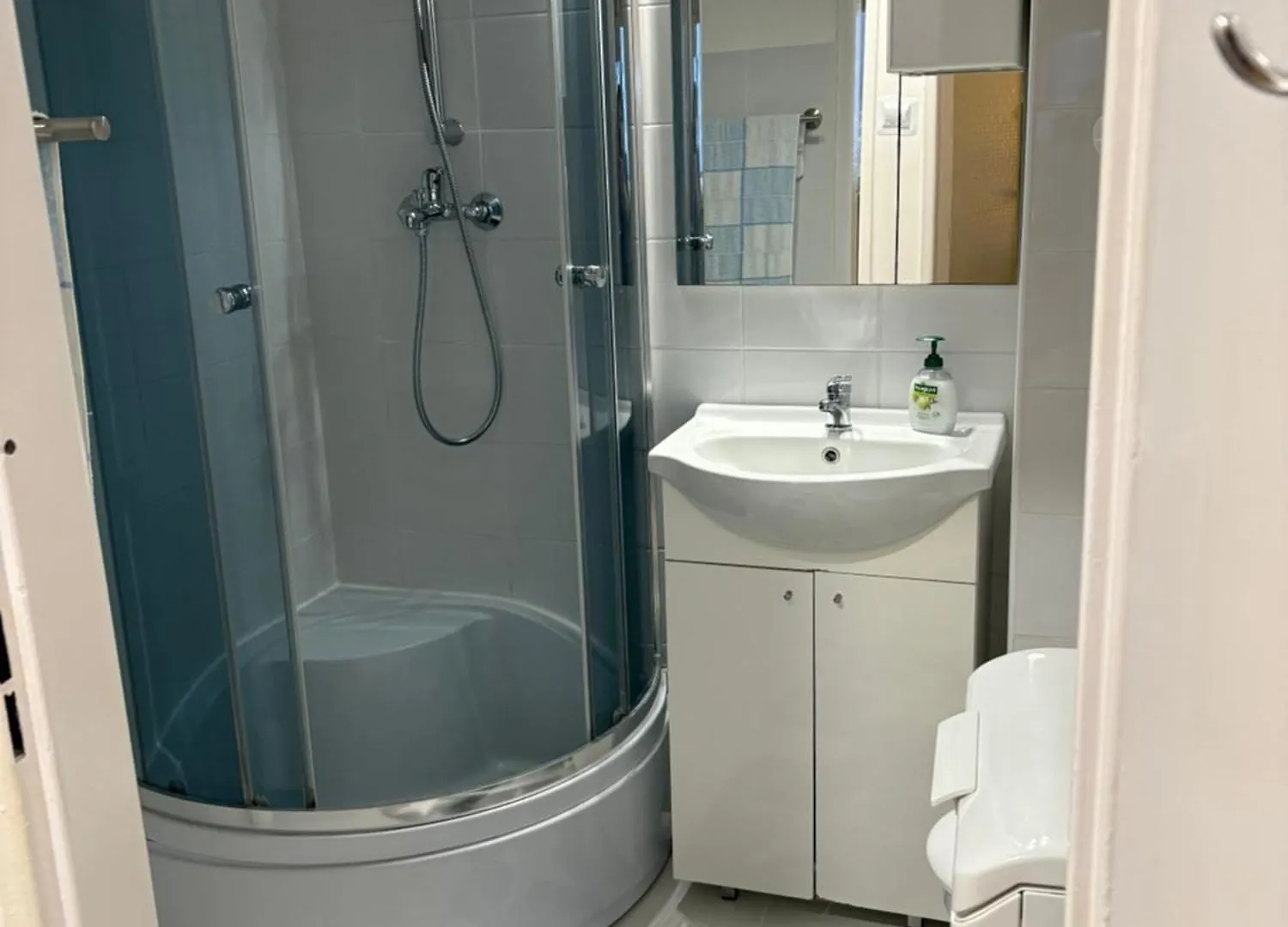 Sonnige 2 Zimmer Wohnung Im Wald - 15 Min Zum Meer Sopot
